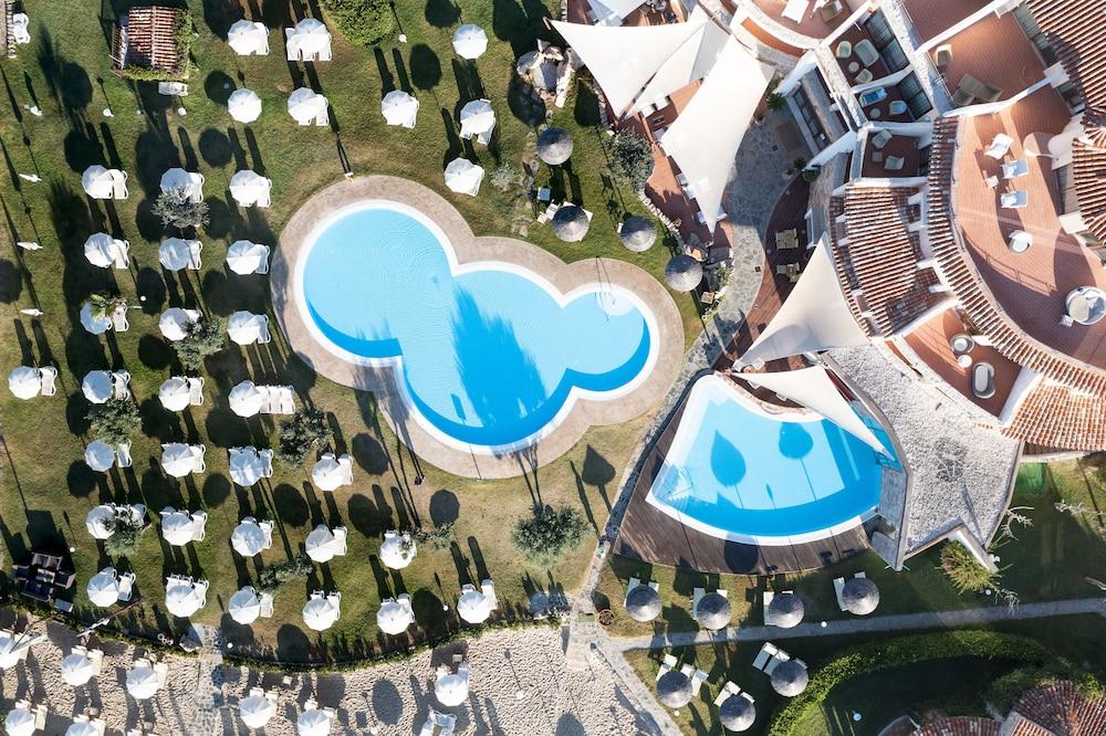 Baia Caddinas Clubresidence Aparthotel 3*