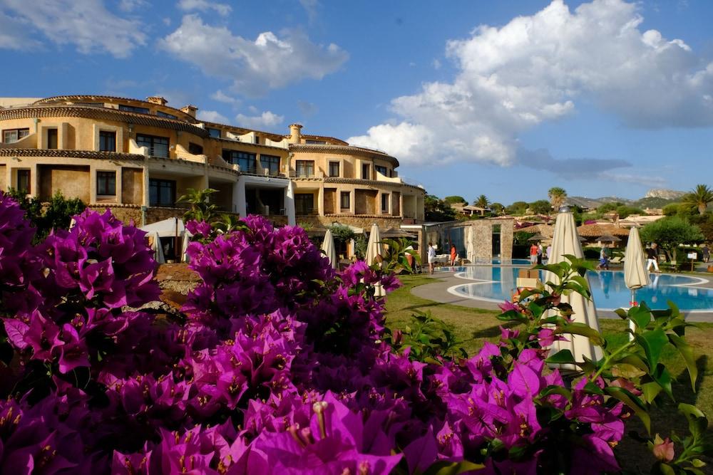Baia Caddinas Clubresidence Golfo Aranci